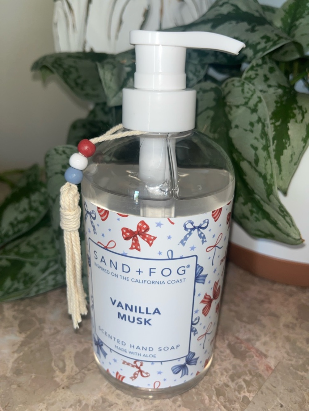 Sand + Fog Patriotic Ribbons Vanilla Musk Scented Hand Soap New Sealed - Picture 2 of 10